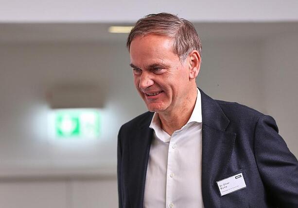 Bild vergr&ouml;&szlig;ern: VW-Konzernchef Blume verteidigt harten Sanierungskurs