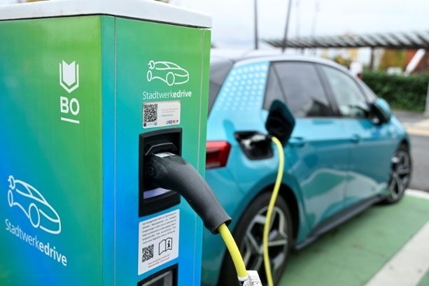 Bild vergr&ouml;&szlig;ern: Schwacher EU-Neuwagenmarkt im Februar - Verbrenner-Anteil weiter rückläufig