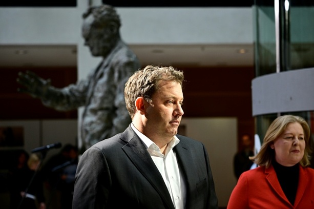 Bild vergr&ouml;&szlig;ern: Bericht: Klingbeil plant Abschaffung des Ehegattensplittings