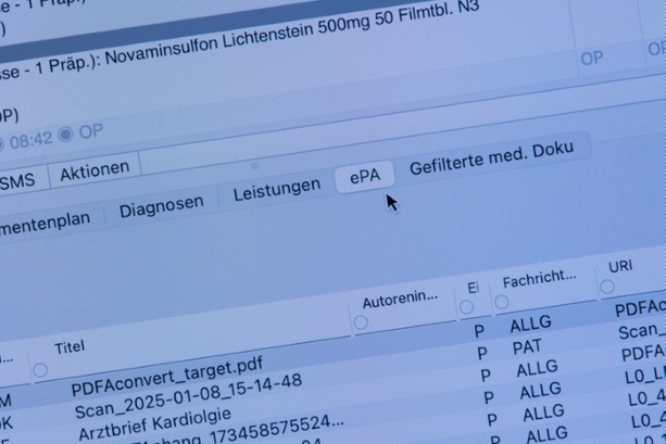 Bild vergr&ouml;&szlig;ern: Kliniken kommen mit Einführung elektronischer Patientenakte nur schleppend voran