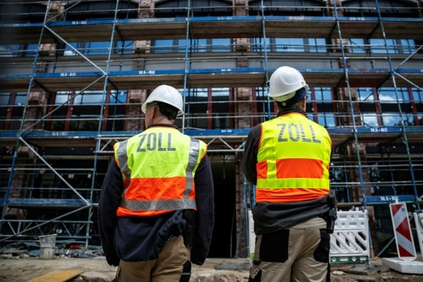 Bild vergr&ouml;&szlig;ern: Sozialbetrug und Steuerhinterziehung: Großrazzia bei Baufirmen in Norddeutschland