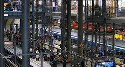 Viele Urlauber nehmen Ostern den Zug statt des Autos