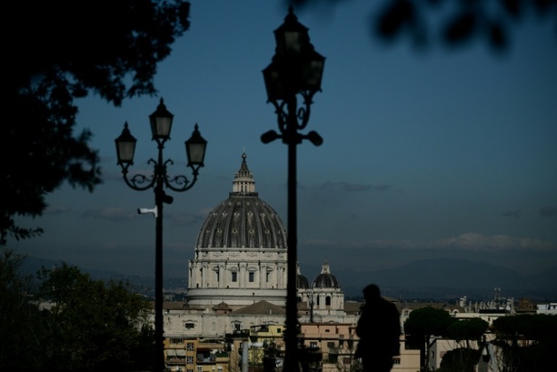 Bild vergr&ouml;&szlig;ern: Neuer Vorsitzender der Deutschen Bischofskonferenz bei Papst Leo XIV.