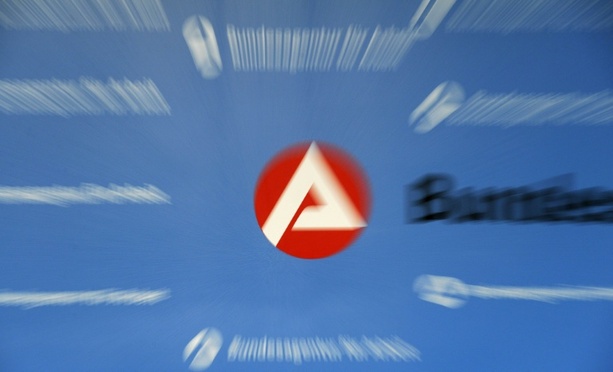 Bild vergr&ouml;&szlig;ern: Zahl der Arbeitslosen bleibt im März über Drei-Millionen-Schwelle