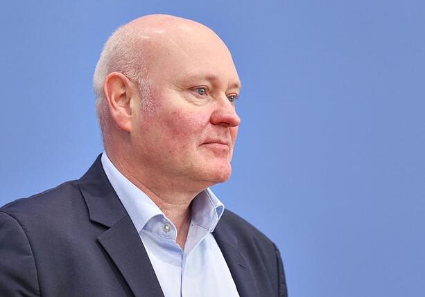 Bild vergr&ouml;&szlig;ern: Wirtschaftsweiser Truger drängt auf Maßnahmen gegen Inflation