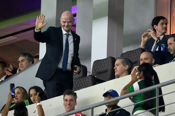 Bild vergr&ouml;&szlig;ern: Fifa-Präsident Infantino bestätigt WM-Teilnahme des Iran