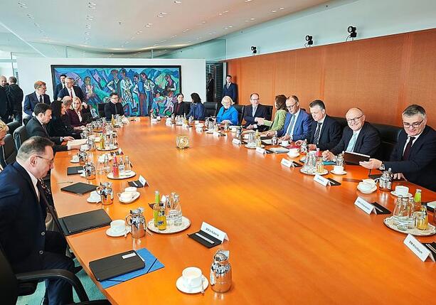 Bild vergr&ouml;&szlig;ern: Bundeskabinett beschließt Senkung der Luftverkehrsteuer