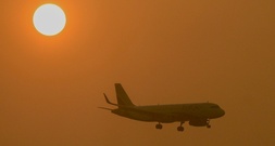 Flugbenzin in Indien stark verteuert - Dieselpreis in Kambodscha verdoppelt