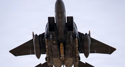 USA und Iran suchen weiterhin nach zweitem Besatzungsmitglied von abgestürztem US-Kampfjet