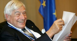 Ex-Postminister Schwarz-Schilling gestorben