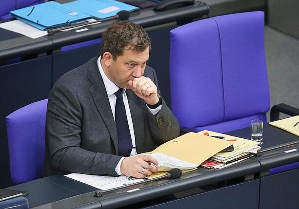 Bild vergr&ouml;&szlig;ern: CDU-Arbeitnehmerflügel kritisiert Klingbeils Krisenmanagement