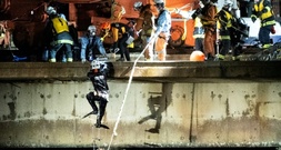 Riesiges Baugerüst stürzt ein - Vier Verletzte und ein Vermisster in Japan