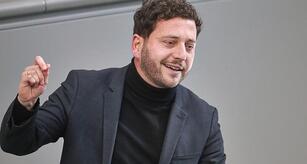 Banaszak fordert Tempolimit statt höherer Pendlerpauschale