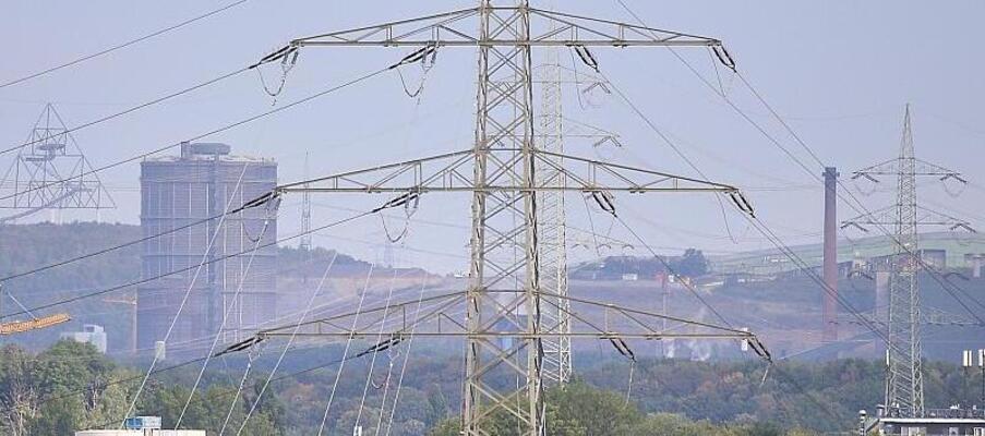 SPD will Stromsteuersenkung und Spritpreisdeckel