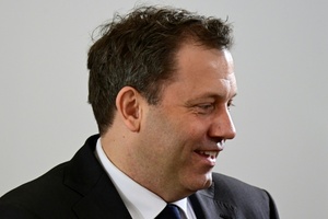 Hohe Spritpreise: Klingbeil pocht trotz Absage des Kanzlers auf Markteingriffe