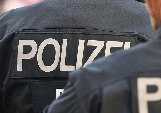 Bild vergr&ouml;&szlig;ern: Massenschlägerei von 200 Fußballfans in Thüringen