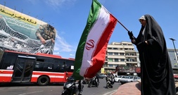 US-Armee will am Montagnachmittag mit Blockade der Straße von Hormus beginnen