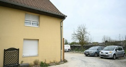 Neunjähriger monatelang in Lieferwagen eingesperrt: Vater in U-Haft