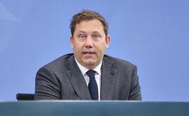 Klingbeil: Mineralölkonzerne verstärkt kartellrechtlich im Fokus