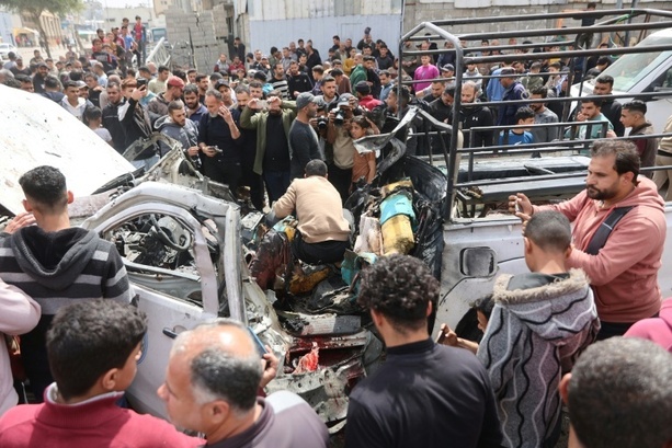 Bild vergr&ouml;&szlig;ern: Hamas-Zivilschutz: Zehn Tote bei israelischen Angriffen im Gazastreifen