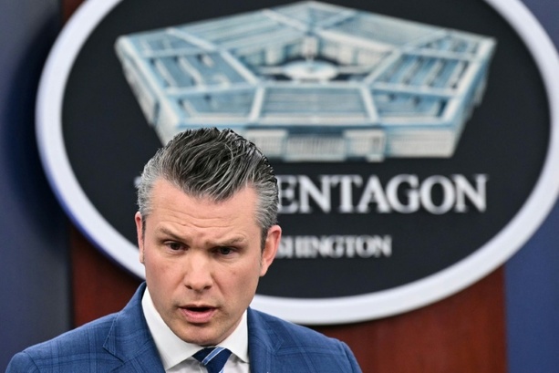 Bild vergr&ouml;&szlig;ern: US-Demokraten wollen Verteidigungsminister Hegseth seines Amtes entheben
