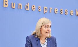 Warken will Gehälter der Kassen-Vorstände begrenzen