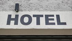 Gastgewerbeumsatz stagniert im Februar