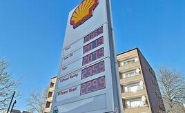 Deutsche sehen Schuld für hohen Benzinpreis bei Ölkonzernen