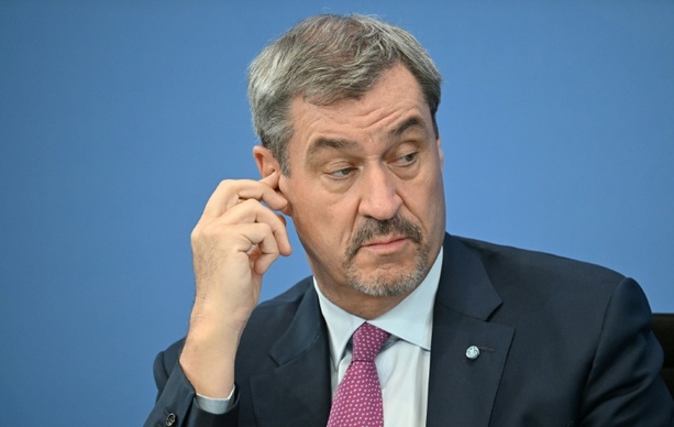 Bild vergr&ouml;&szlig;ern: CSU-Chef Söder fordert Lockerung des Kündigungsschutzes