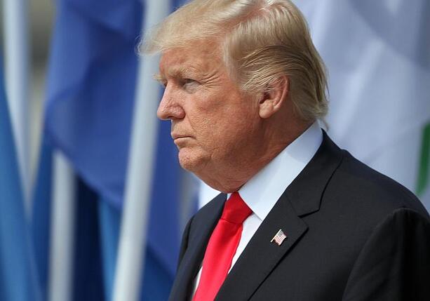 Bild vergr&ouml;&szlig;ern: Trump kündigt neue Verhandlungen zwischen USA und Iran an