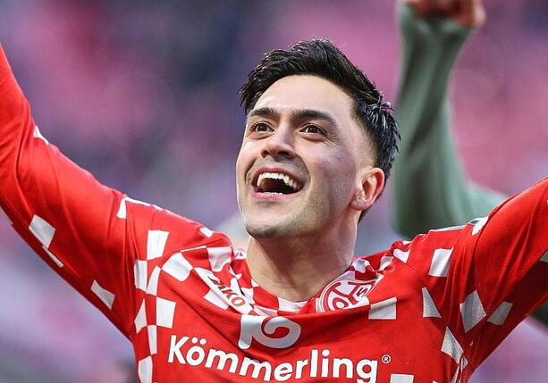 Bild vergr&ouml;&szlig;ern: 1. Bundesliga: Mainz holt Last-Minute-Punkt in Gladbach