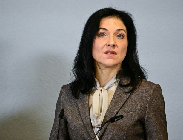 Bild vergr&ouml;&szlig;ern: Ministerin Reiche lädt zu Gespräch über Kerosinversorgung