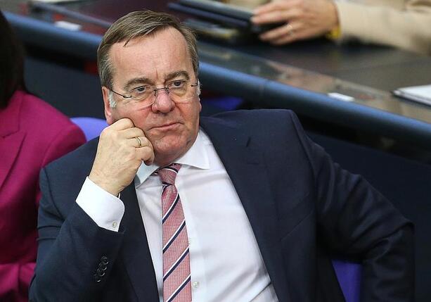 Bild vergr&ouml;&szlig;ern: Union erhöht Druck auf Pistorius