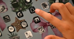 Digitaler Raum als Gefahr und Chance für Jüngere: Experten legen Betrachtung vor