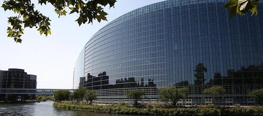 Abstimmung zum digitalen Euro im EU-Parlament verzögert sich