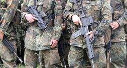 Über 2.000 Bundeswehr-Auftritte an Schulen im ersten Quartal 2026