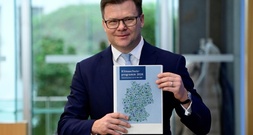 Vor Klimadialog: Schneider sieht in Energiekrise Chance für mehr Klimaschutz