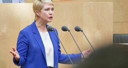 Schwesig fordert weitere Entlastungen in Ölkrise