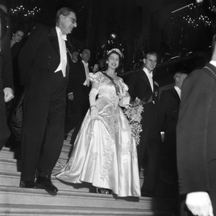 Bild vergr&ouml;&szlig;ern: 100. Geburtstag von verstorbener Elizabeth II.: Charles würdigt seine liebe Mama