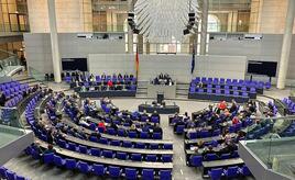 Bundestagsfraktionen uneins über geplante Diäten-Erhöhung