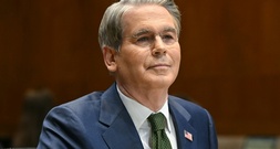 US-Finanzminister Bessent verteidigt Lockerung von Sanktionen für russisches Öl