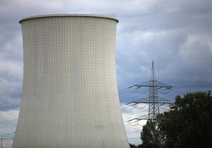 Schneider verteidigt Atomausstieg