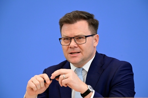 Bild vergr&ouml;&szlig;ern: Umweltminister Schneider lehnt Nutzung von Atomenergie in Deutschland ab