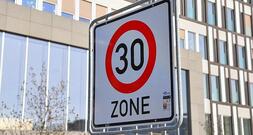 Studie: Tempo 30 in Ortschaften könnte Fußgängerleben retten