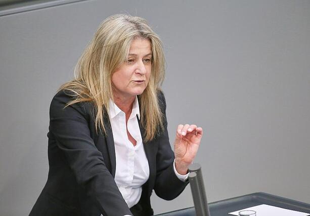 Bild vergr&ouml;&szlig;ern: CSU-Finanzpolitikerin attackiert Tankstellenbetreiber