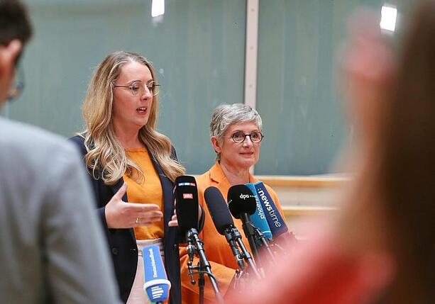 Bild vergr&ouml;&szlig;ern: Grüne legen Gegenkonzept zu Warkens Gesundheitsreform vor