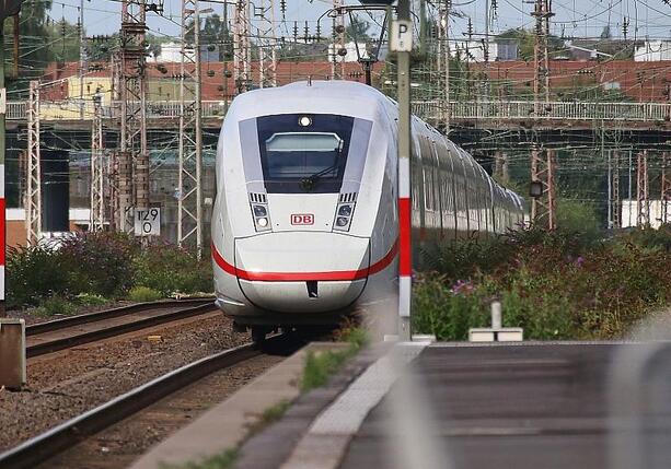 Bild vergr&ouml;&szlig;ern: Grüne: Einfrieren der Ticketpreise bei Bahn richtig und wichtig