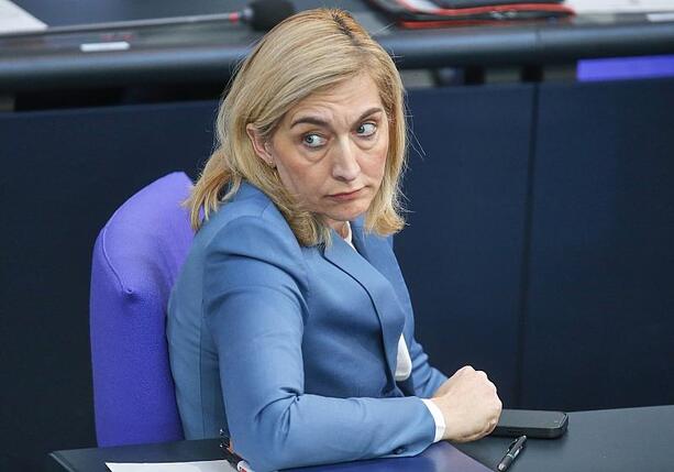 Bild vergr&ouml;&szlig;ern: Ex-Gesundheitsminister Lauterbach kritisiert Warkens Sparpaket