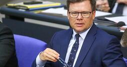 Bundesumweltminister denkt über Haushaltsnotlage nach