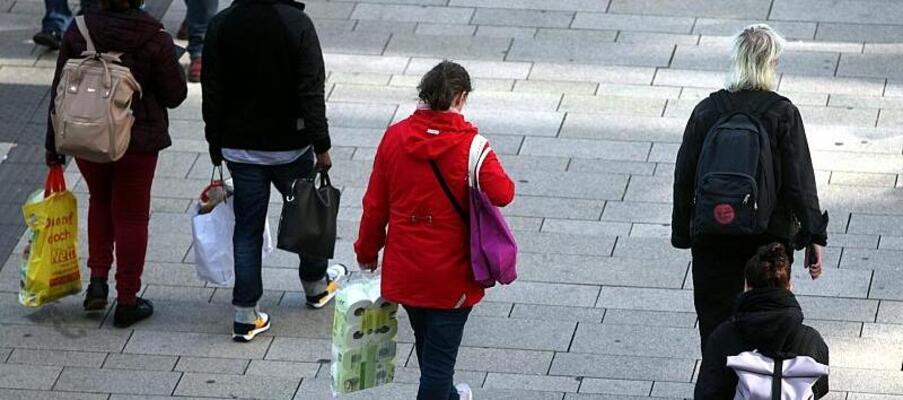 Verbraucherstimmung gibt infolge des Iran-Kriegs abermals nach